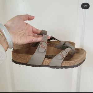 Birkenstock Mayari in Stone